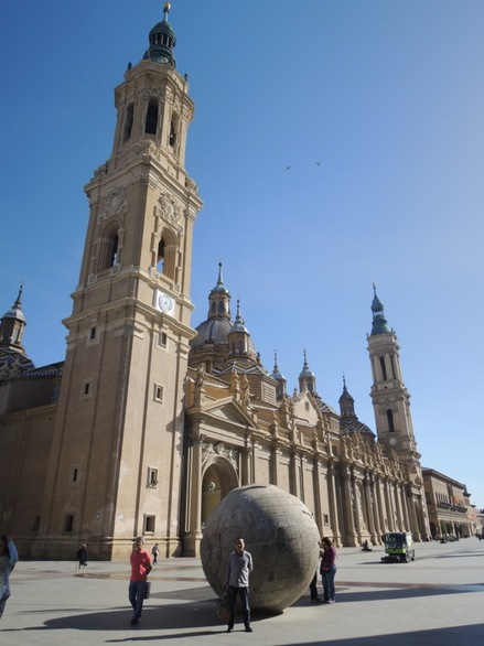 BasilicaDeNuestraSenoraDelPilarDeZaragoza20141024.JPG