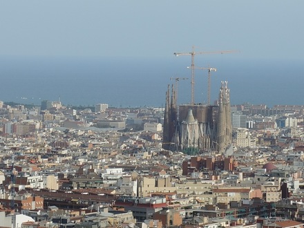 SagradaFamiliaFromParkGuell2014.JPG