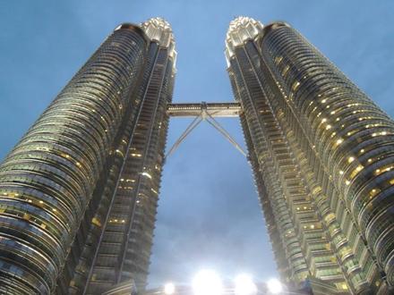 PetronasTwinTowers20171115.JPG