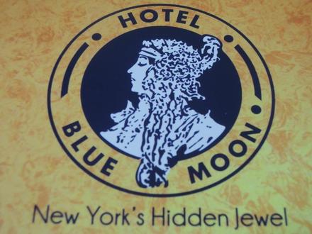 BlueMoonHotelPostCard20190810.JPG