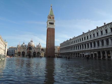 PiazzaSanMarco20191125.JPG