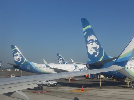 AlaskaAirlinesSeaTac20230526.JPG