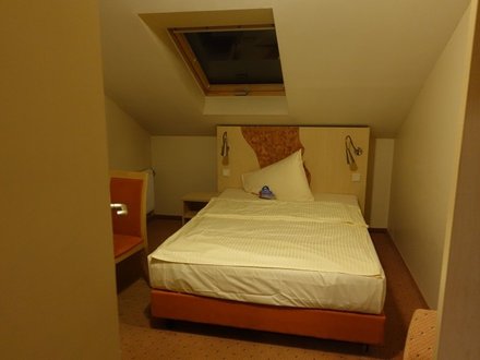 PetulHotelAnDerZacheZimmer66-20231003.JPG